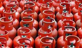 45,35 या 25 दिन…कब मिलेगा सिलेंडर! मंत्रालय ने सिलेंडर रिफिलिंग  की खबरों का किया खंडन