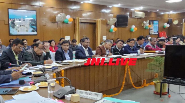 राज्य प्रवर अधीनस्थ सेवा(प्रा0)परीक्षा के लिए 14 सेंटरो पर परीक्षार्थियों की बैठनें की व्यवस्था