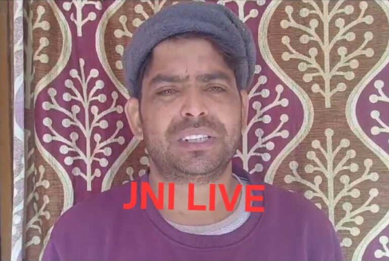 बदमाशों नें व्यापारी से तमंचा दिखाकर नकदी, बाइक लूटी