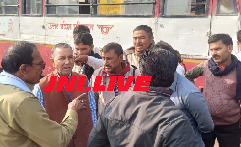 रोडबेज बस के परिचालक के साथ मारपीट