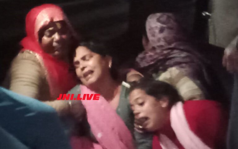 मार्ग दुर्घटना में वृद्ध की मौत, दो बाइक सबार घायल