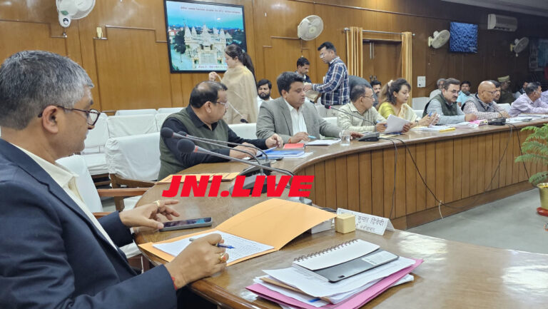शहर में ई-रिक्शा संचालन को 23 रुट निर्धारित, बिना पंजीकरण नही मिलेगी संचालन की अनुमति