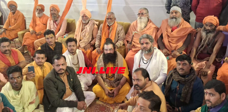 मेले में मारपीट करनें का अधिकार किसी को भी नही : डीएम