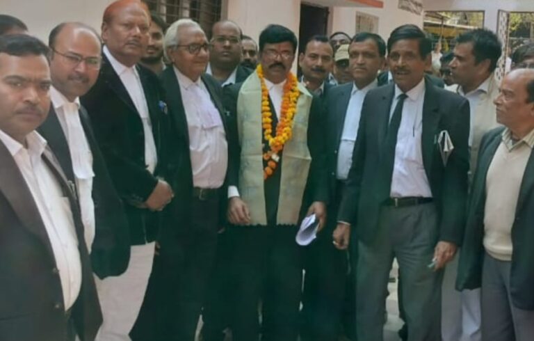 बार एसोसिएशन के उपाध्यक्ष पद पर पुष्पेन्द्र यादव का नामाकंन