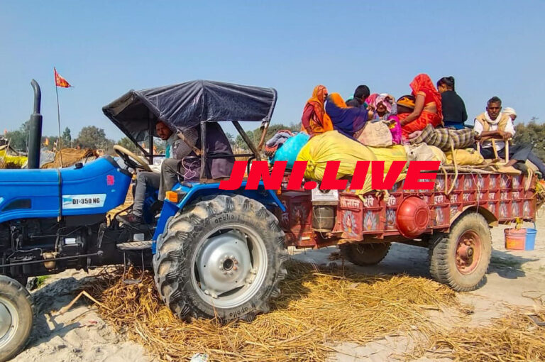 माँ गंगा से फिर बुलाने की मनन्त मांग घर लौटनें लगे कल्पवासी