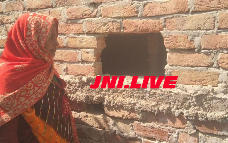 कल्पवास कर घर लौटे तो घर में लगा मिला नकब