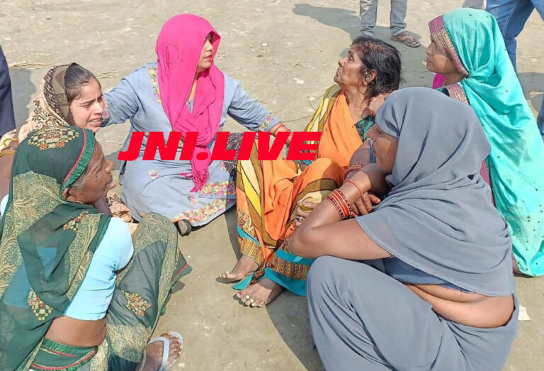 गंगा में डूबने से दो छात्रों की मौत, मचा कोहराम