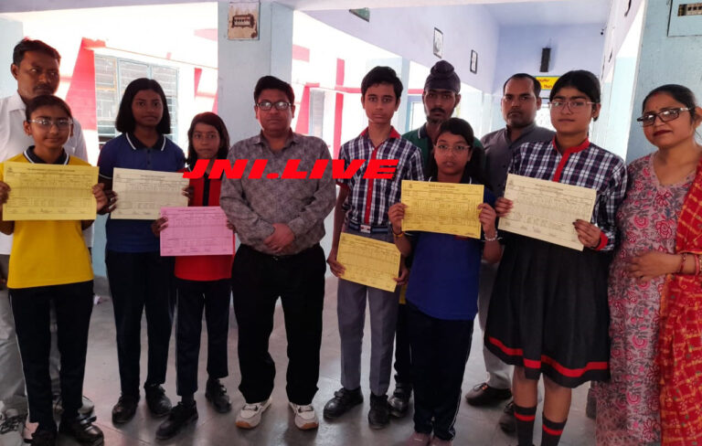 केंद्रीय विद्यालय में मेधावी बच्चे हुए सम्मानित