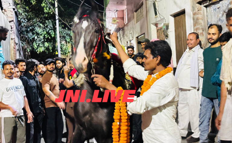 फर्रुखाबाद के घोड़े ‘राजा’ नें एमपी में जीता खिताब