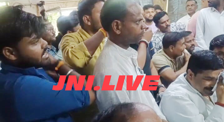 भाजयुमो मंडल महामंत्री को होमगार्ड नें  कोतवाली में पीटा, कार्यवाही की मांग