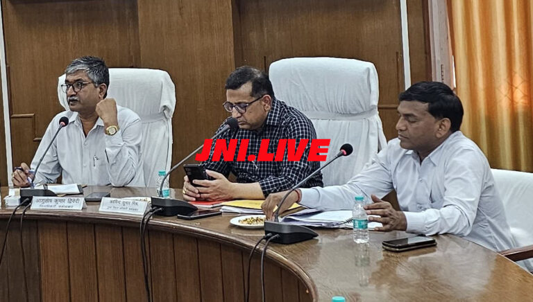 पालिका व पंचायत में महत्वपूर्ण चौराहों का सौंदर्यीकरण करानें के निर्देश