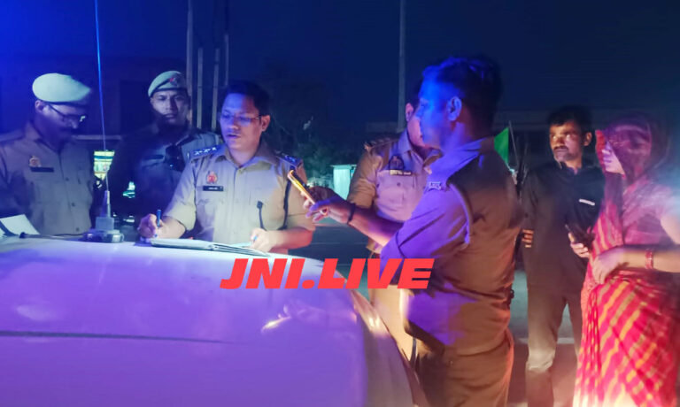 पत्नी के साथ जा रहे बाइक सबार को दबंगों नें पीटा