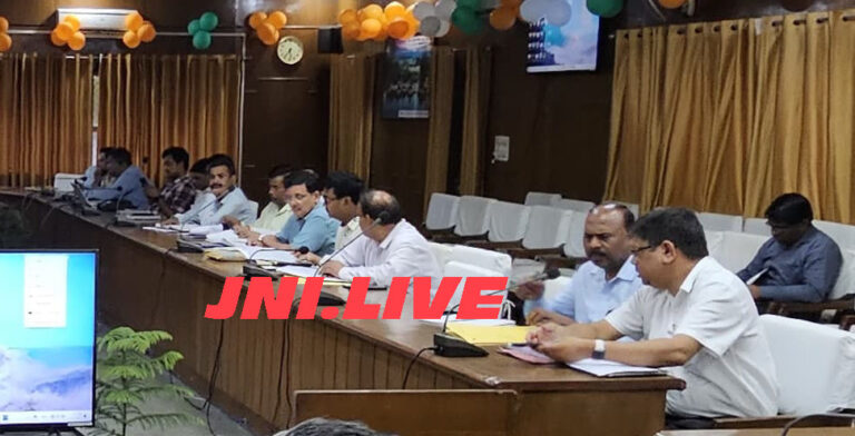 केंद्रीय कारागार में चल रहे निर्माण कार्यो की धीमी गति पर फटकार