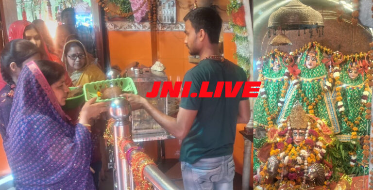 चैत्र नवरात्रि के चौथा दिन देवी के मां कूष्मांडा के रूप में दर्शन