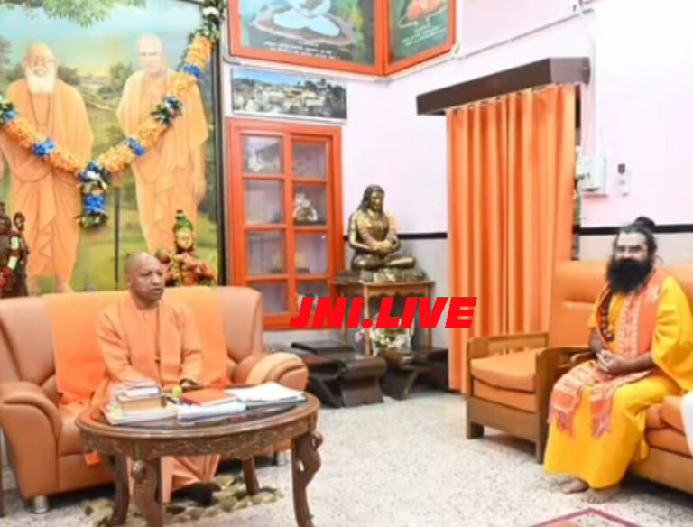 गोरखपुर से ईश्वरदास महाराज को मिला निमंत्रण, सीएम योगी के कार्यक्रम में होंगे शामिल