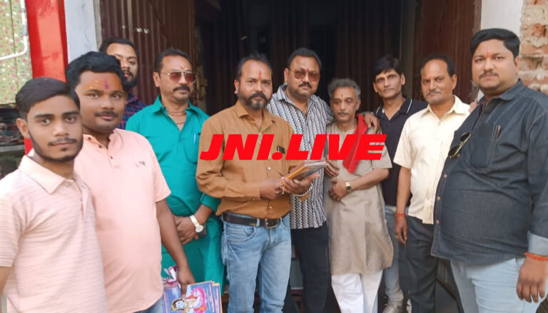 रामनवमी व शोभायात्रा के लिए निमंत्रण पत्र किये वितरित