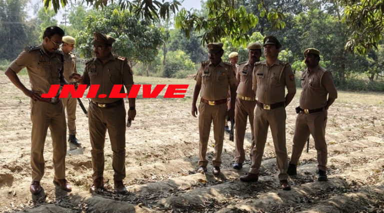 राजमिस्त्री की गला घोटकर हत्या में एसपी नें किया निरीक्षण