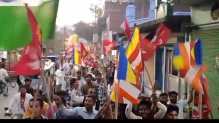 नगर में निकाली सम्राट अशोक की शोभायात्रा