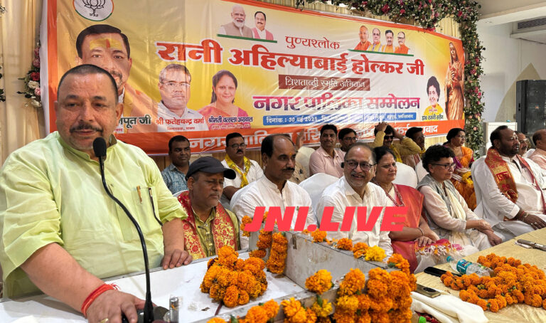 अहिल्याबाई होल्कर ने धर्म समाज सेवा व जन कल्याण के किये कार्य