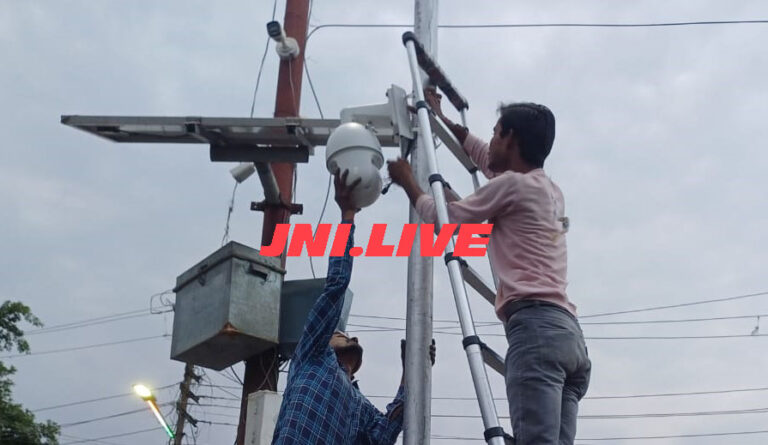 तीन जगह लगे कैमरे, पल भर में कटेगा चालान