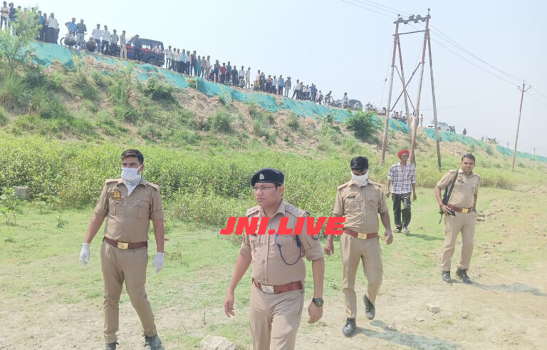 तालाब में उतराता मिला युवक का शव