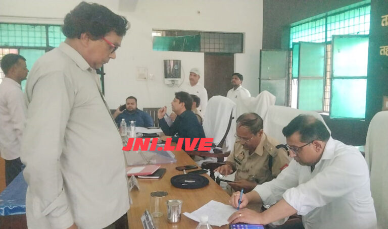 समाधान दिवस में 94 शिकायतों में 7 का निस्तारण