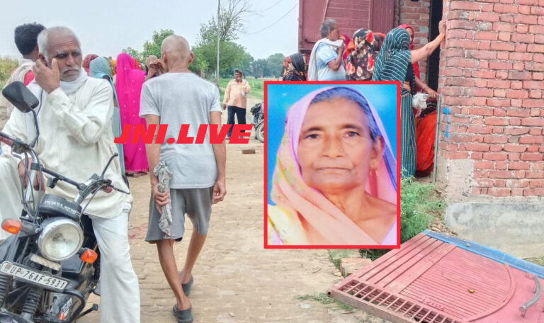 लोहे का दरवाजा टूटकर गिरा,वृद्धा की दबकर मौत