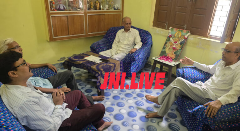 अभिव्यक्ति की कवि गोष्ठी में गूंजे कविता के स्वर