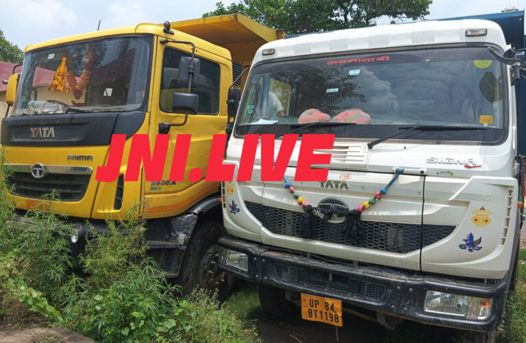 अबैध खनन करते एक जेसीबी व दो डम्पर सीज