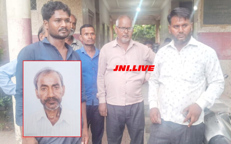 सड़क किनारे बैठे किसान को पिकअप नें कुचला, मौत