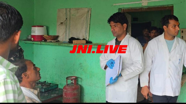 चोरो का धावा, नकदी जेबरात साफ