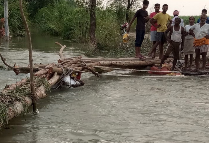 कई दिनों के बाद गंगा की बाढ़ में 5 सेमी. गिरावट