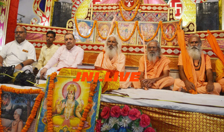 सूर्य पूजन के साथ 37 वाँ मानस सम्मेलन श्रीगणेश