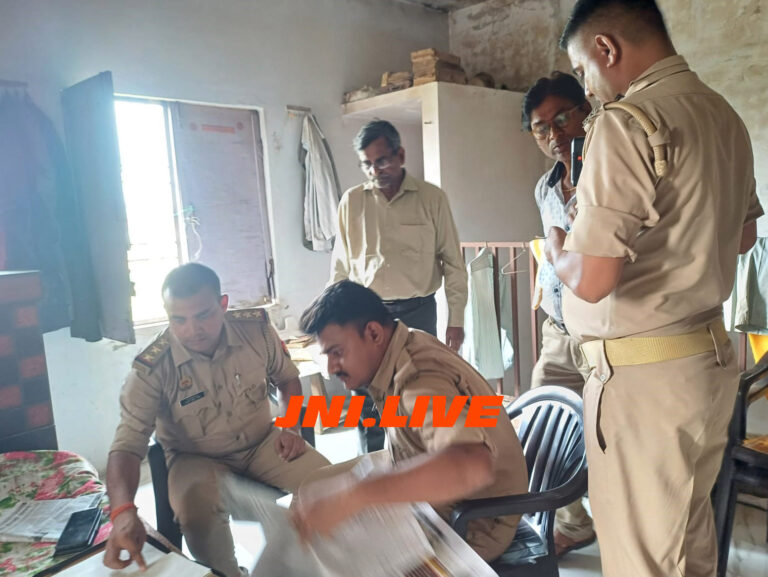 घर में बाथरूम में मिला वृद्ध का शव