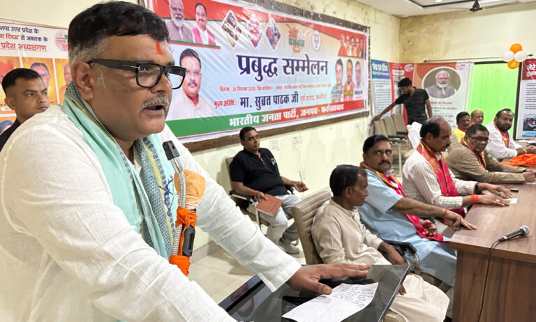 नेपाल के हालातों की भारत से तुलना सपा प्रमुख की गंदी राजनिति का परिणाम: सुब्रत पाठक