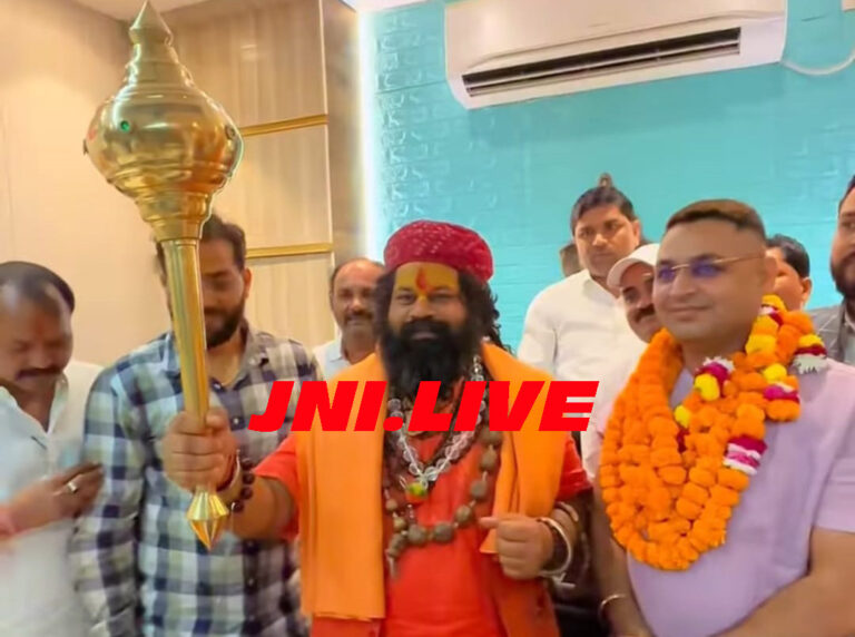 सनातन के खिलाफ जो बोले उसे ठोक दो: महंत राजू दास