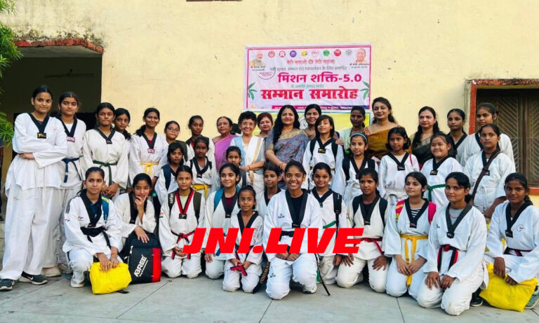 आकांक्षा समिति द्वारा बालिकाओं को गुड टच व बैड टंच की दी जानकारी