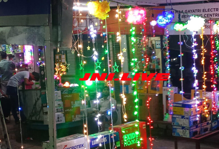 दीपावली व धनतेरस के लिए बाजार गुलजार