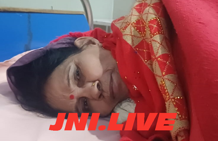 तनाव में आकर महिला ने लगायी गंगा में छलांग