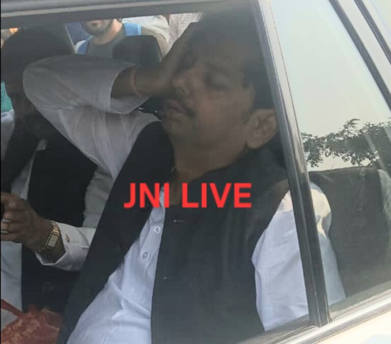 सपा के पूर्व मंत्री व पूर्व महानगर अध्यक्ष विजय यादव सहित चार मार्ग दुर्घटना में घायल