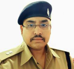 आलोक जायसवाल का तबादला निरस्त, अरुण कुमार सिंह होंगे फतेहगढ़ के एएसपी