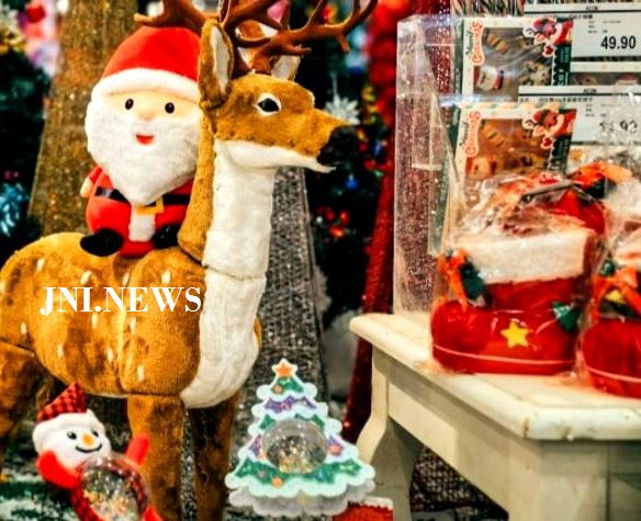 क्रिसमस पर बाजार हुए गुलजार,गिफ्ट की भरमार