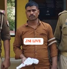 युवक तमंचे संग गिरफ्तार, जेल भेजा