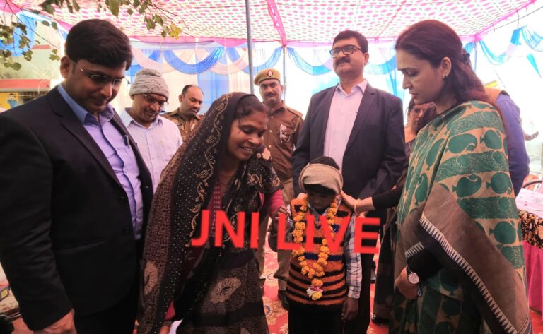 दिव्यांग बच्चों को 8.78 लाख के उपकरण वितरित