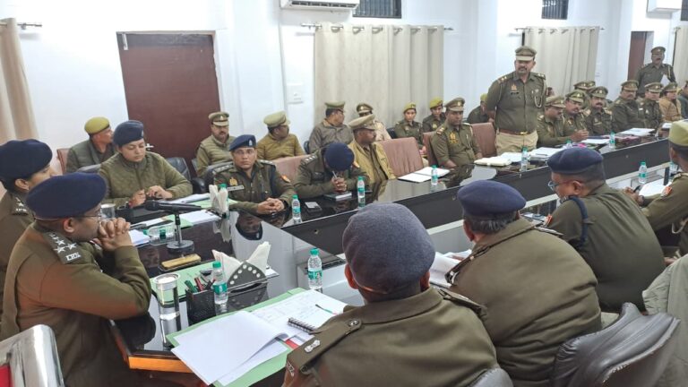 कैश पिकअप कर्मी से गोली मारकर लूट में डीआईजी सख्त, जल्द खुलासे के निर्देश