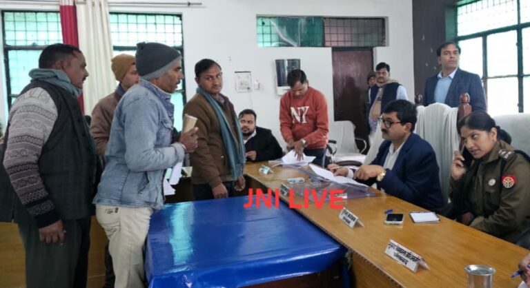 अमृतपुर तहसील में सम्पूर्ण समाधान दिवस, 67 शिकायतें दर्ज, दो का निस्तारण