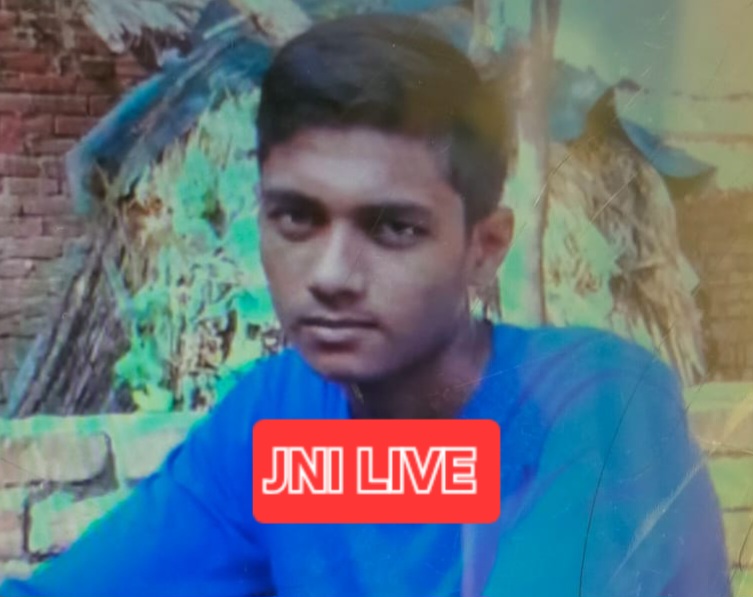 पानी के टैंकर से टकराकर बाइक सबार राज मिस्त्री की मौत