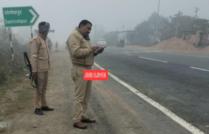 कोहरे का कहर: अज्ञात वाहन की टक्कर से युवक की मौत, पहचान के लिए डीएनए करायेगी पुलिस