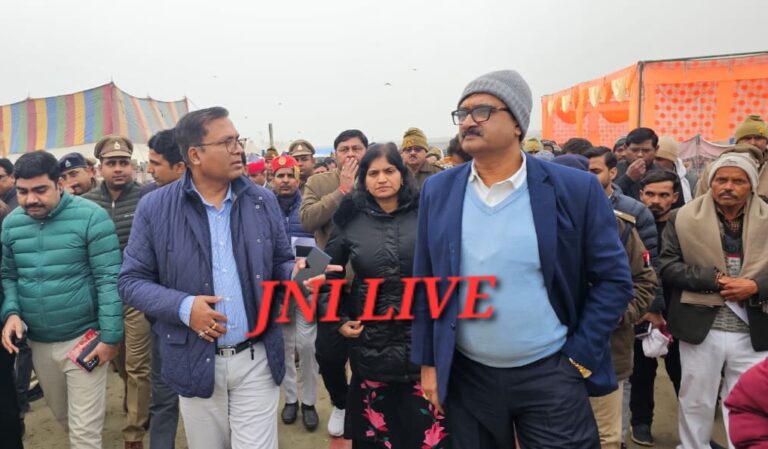 ढाई घाट माघ मेले की तैयारियों का डीएम व एसपी ने लिया जायजा