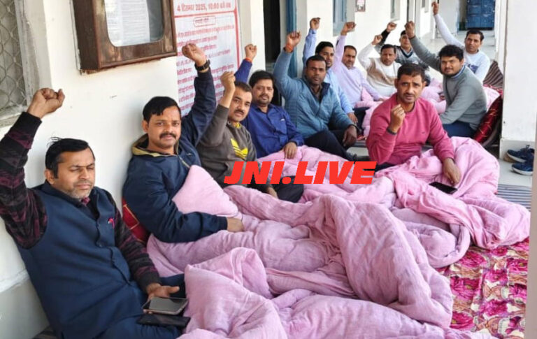 लोको पायलटों की 48 घंटे की भूख हड़ताल